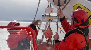 Worker training at height on a maritime structure using TruBlue SafeLine